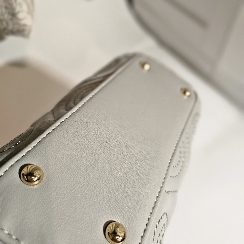 SOLD*55✨ Like New! Valentino Orlandi Vegan Leather Crossbody Bag - Picture 4 of 9